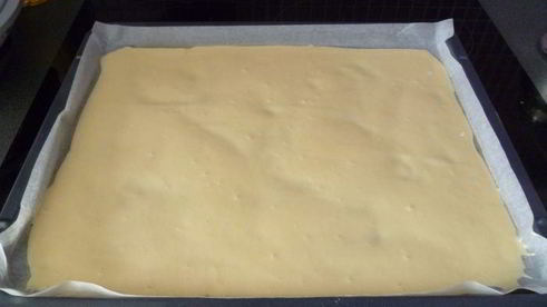 рулет с творожно-цитрусовой начинкой