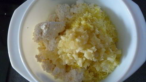 рулет с творожно-цитрусовой начинкой