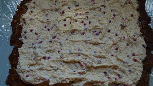 рулет с творожной начинкой