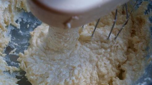 рулет с творожной начинкой