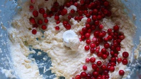 рулет с творожной начинкой