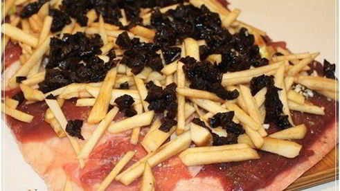 рулет с яблоками и черносливом