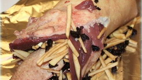 рулет с яблоками и черносливом