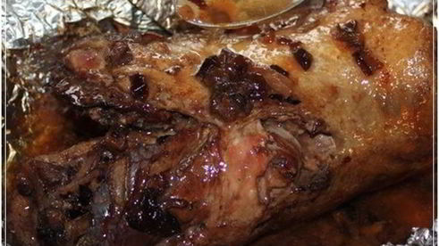 рулет с яблоками и черносливом