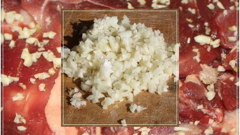 рулет с яблоками и черносливом