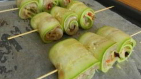 рулетики из кабачков с курицей