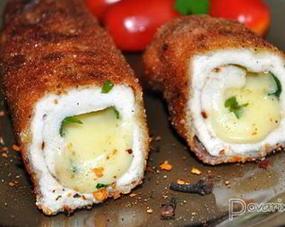 Рулетики из куриной грудки с сыром
