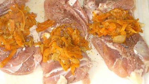 рулетики куриные с морковью