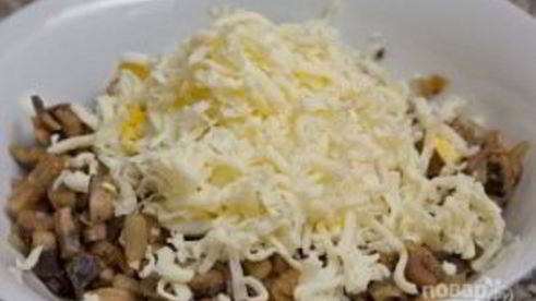 рулетики мясные с разной начинкой