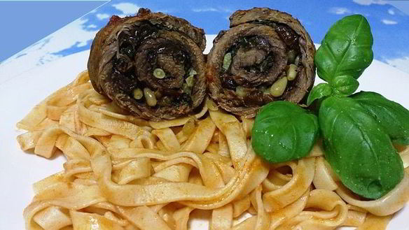 Рецепт Рулетов из говядины по-неаполитански