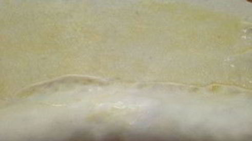 слоеный рулет с вишней