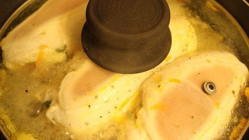 сочные рулетики из куриных грудок