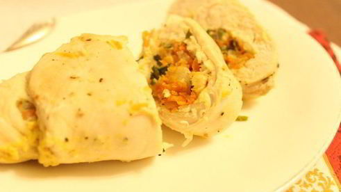 сочные рулетики из куриных грудок
