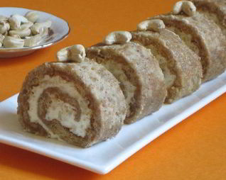 Тыквенный рулет со сливочной начинкой