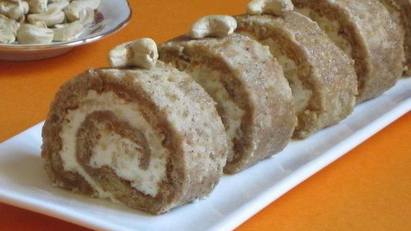 Рецепт Тыквенного рулета со сливочной начинкой