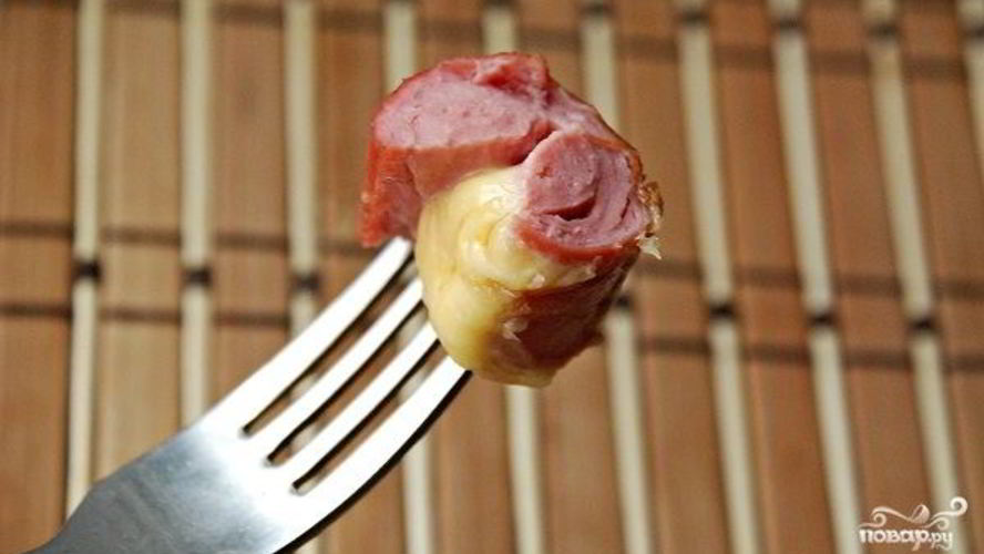 Рецепт сосисок с сыром в духовке