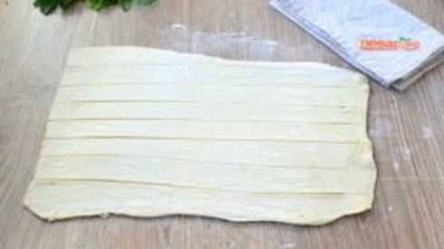 сосиски в тесте на шпажках