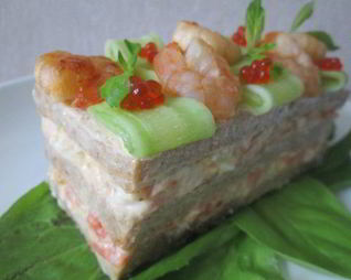 Исландский сэндвич с лососем и креветками