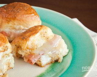 Простые сэндвичи с пикантным соусом