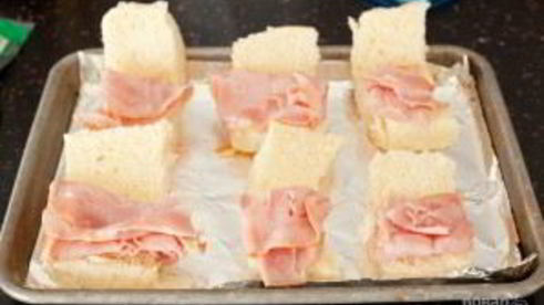 простые сэндвичи с пикантным соусом