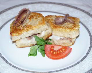 Сэндвич с моцареллой