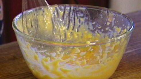 сэндвич с ветчиной, соленьями и сыром