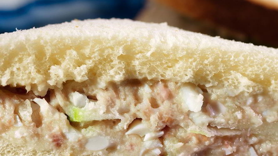 Рецепт сэндвичей на белом хлебе с форшмаком и яблоком