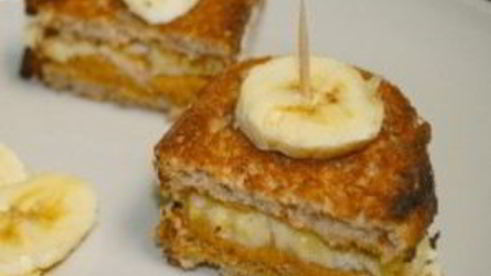 сэндвичи с арахисовым маслом и бананами