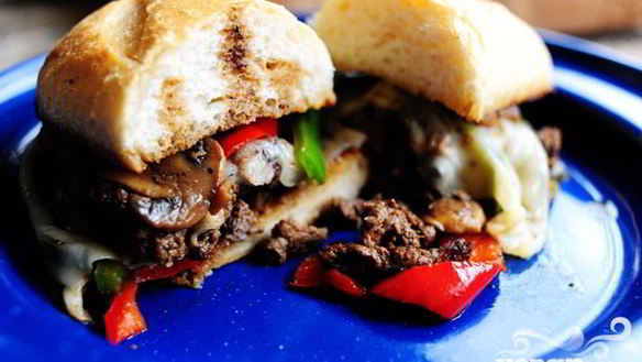 Рецепт Сэндвичей с говядиной, болгарским перцем и грибами