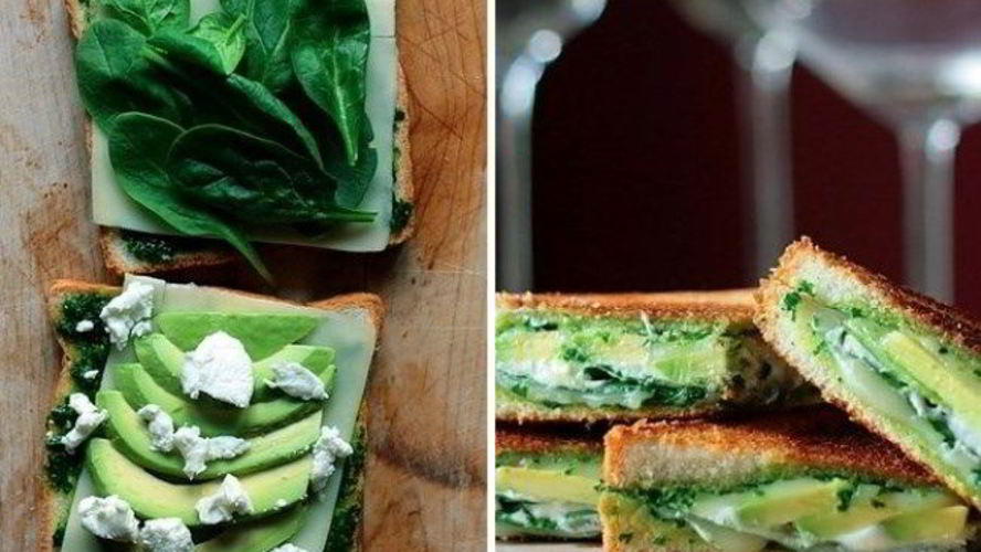 Рецепт жареного сэндвича с авокадо, шпинатом и сыром