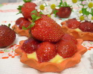 Тарталетка с клубникой