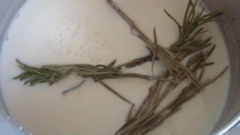 тарталетка с клубникой