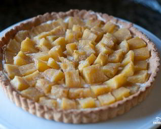 Тарталетки с ананасом и сыром