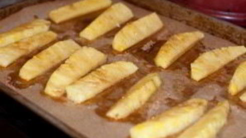 тарталетки с ананасом и сыром