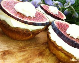 Тарталетки с инжиром и кремом рикотта