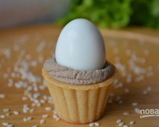 Тарталетки с паштетом из гусиной печени