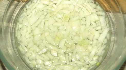 тарталетки с салатом из слабосоленой форели и красной икрой