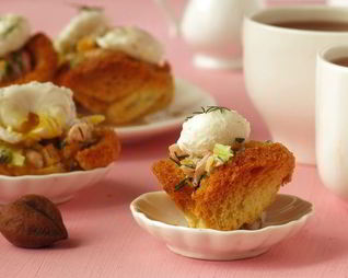 Тарталетки с яйцом пашот