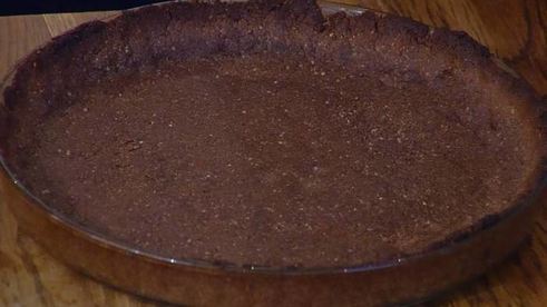 медовый тарт с ежевикой и миндалем