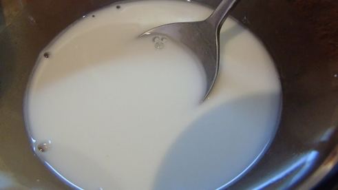 сметанный тарт с вишней и вином