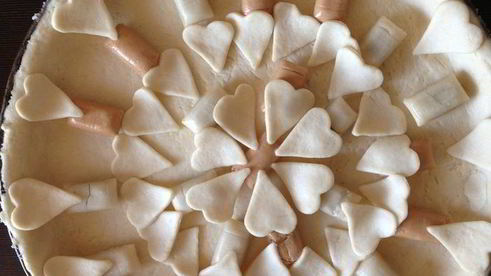 тарт из творожного теста с карамельками