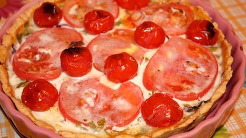 тарт с помидорами, фетой и зеленью