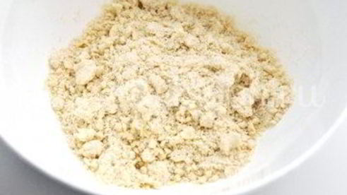 тарт с вишней и меренгой