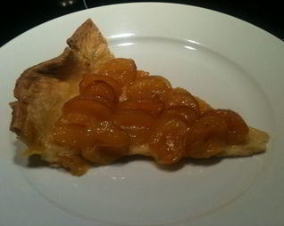 Тарт со сливами мирабель