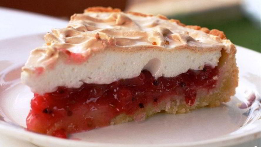 Рецепт тарта со смородиной и меренгой