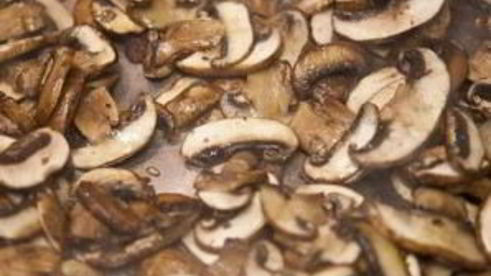 тарт со спаржей, грибами и сыром