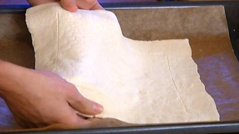 тарт со спаржей, ветчиной и пармезаном