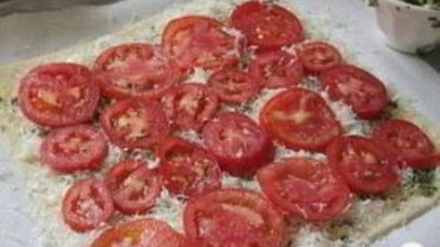 тарт три сыра с помидорами