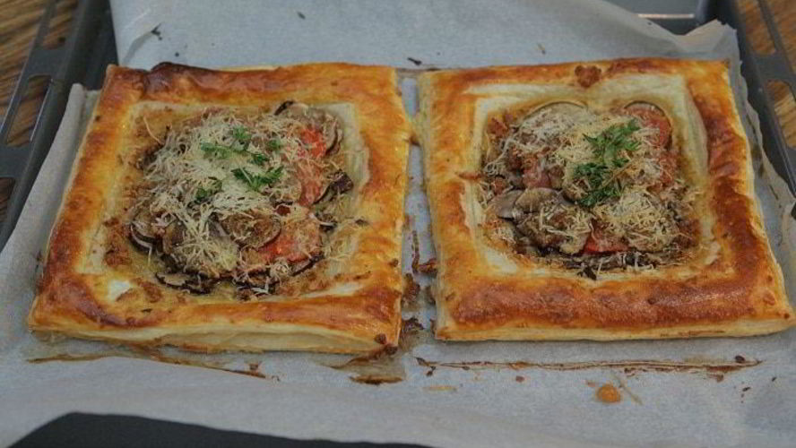 Рецепт тартов с грибами и тимьяном