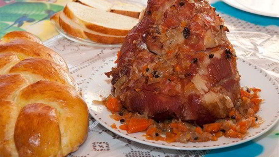 Рецепт ветчины в бальзамической глазури с жареным коктейльным луком